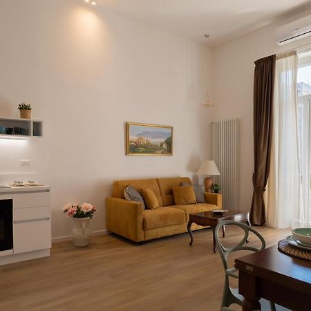 Relais Palazzo Olimpia - Corso Vittorio Emanuele Appartement Salerno Buitenkant foto