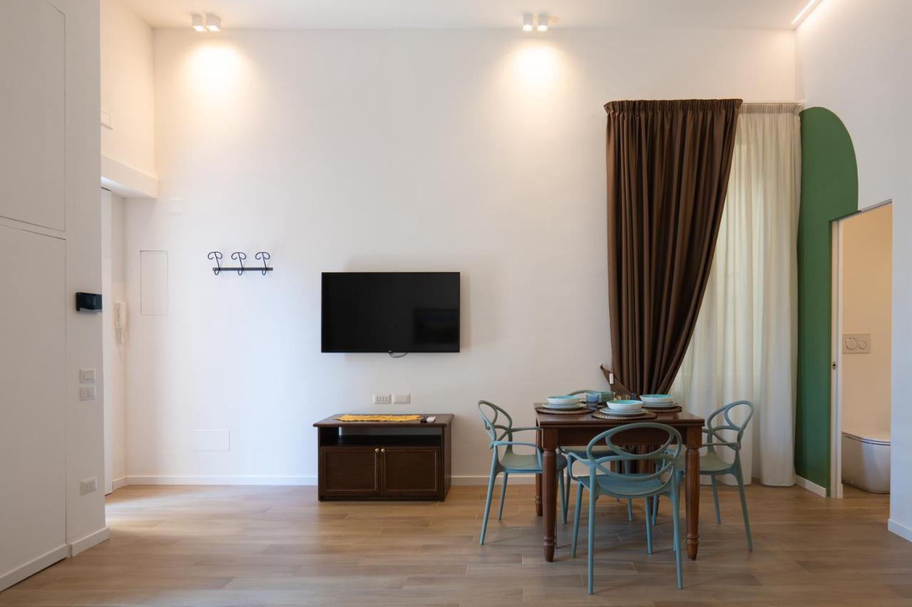 Relais Palazzo Olimpia - Corso Vittorio Emanuele Appartement Salerno Buitenkant foto