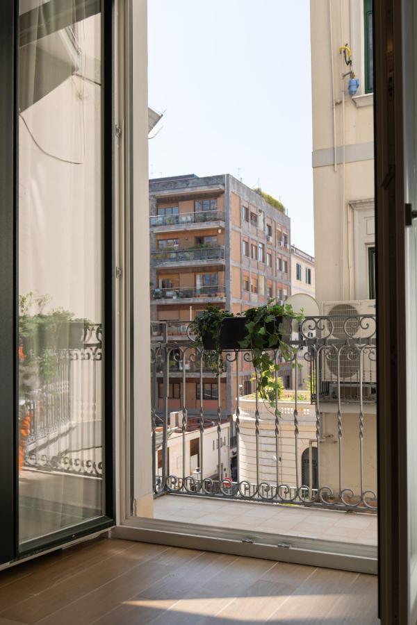 Relais Palazzo Olimpia - Corso Vittorio Emanuele Appartement Salerno Buitenkant foto